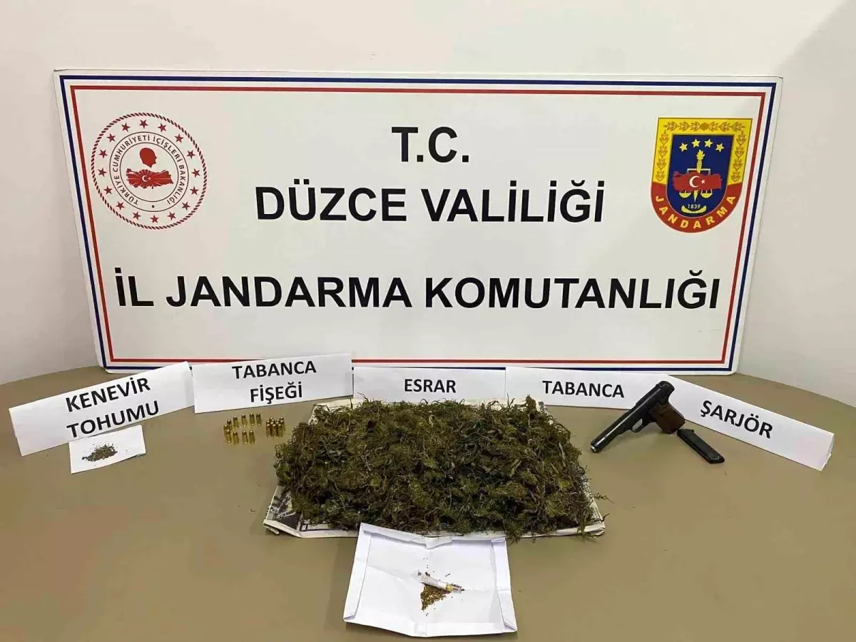 Düzce’de Uyuşturucu ve Silah Ele Geçirildi